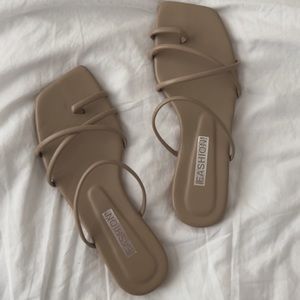 criss cross flat sandals